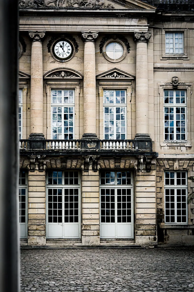 Agence web à Compiègne : la façade du château de Compiègne