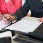 Attestation de présence employeur : utilité, modèle et règles