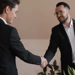B2B : définition, différences avec le B2C et fonctionnement