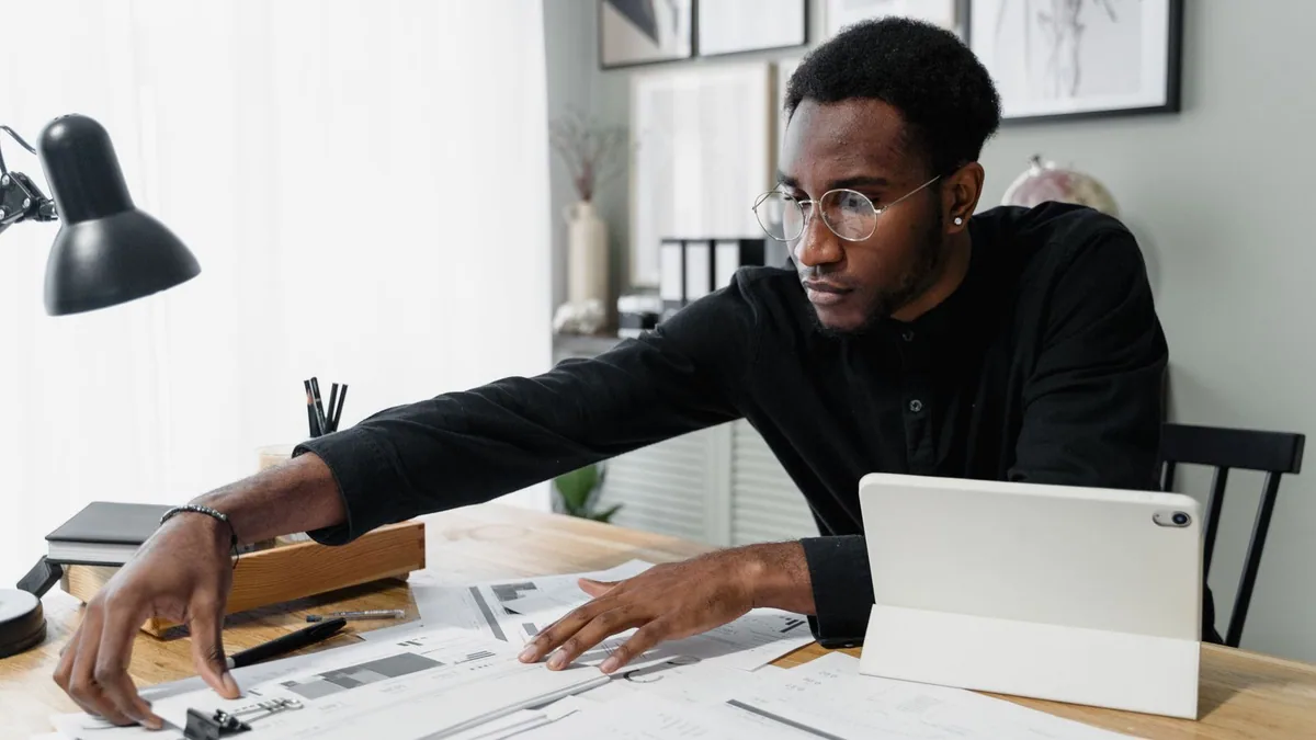 recrutement cadre dirigeant : étude attentive des dossiers de candidature