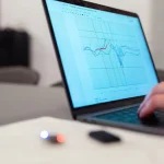 SEO et SEA : différences et comment les combiner