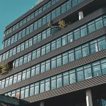 Siège social : définition, choix de l'adresse et transfert